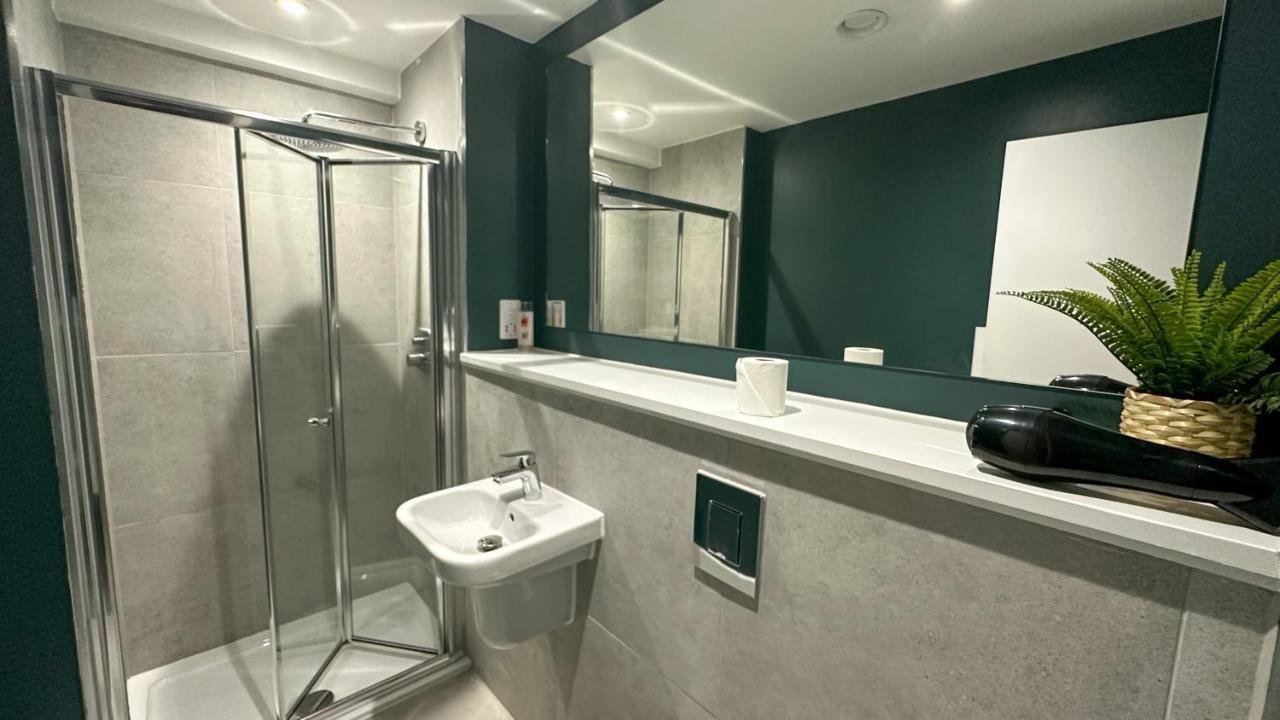 Lux Livin' Apartments - Luxury 2 Bed Apartment With Sky Garden Manchester Eksteriør billede