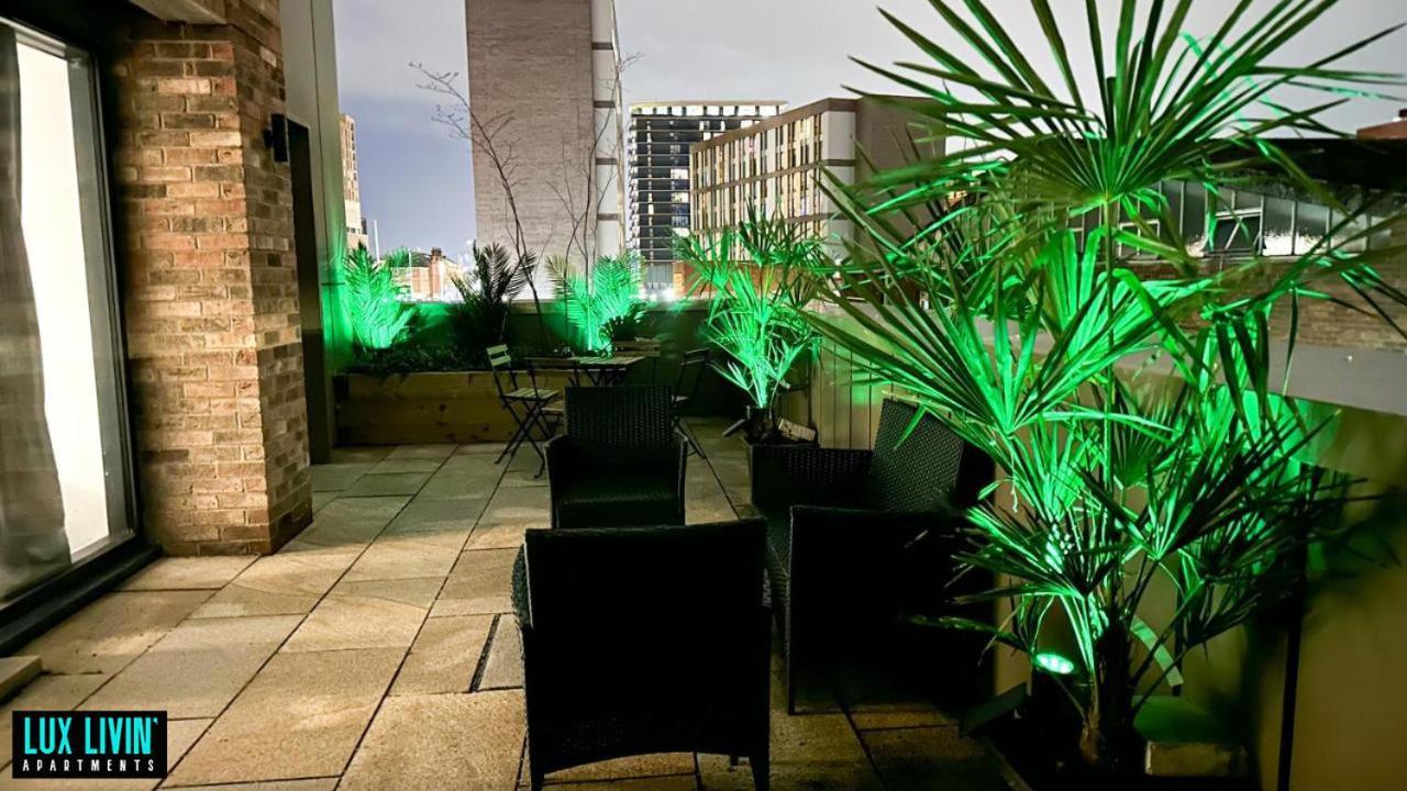 Lux Livin' Apartments - Luxury 2 Bed Apartment With Sky Garden Manchester Eksteriør billede