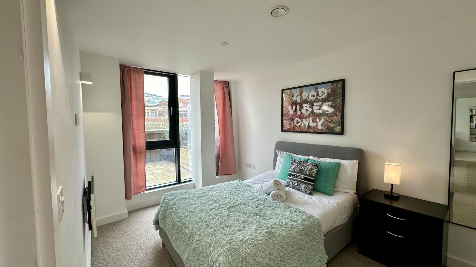 Lux Livin' Apartments - Luxury 2 Bed Apartment With Sky Garden Manchester Eksteriør billede