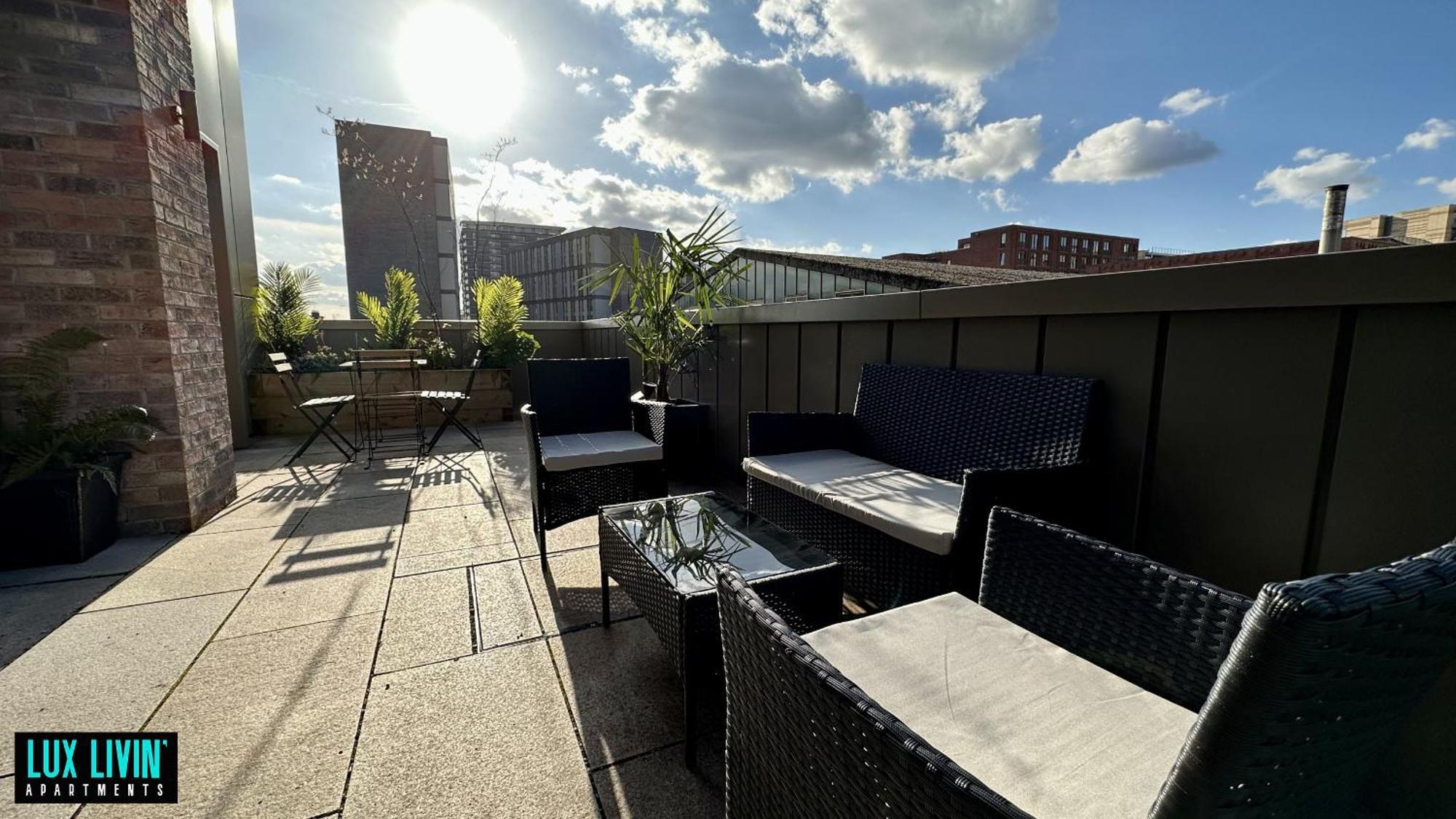 Lux Livin' Apartments - Luxury 2 Bed Apartment With Sky Garden Manchester Værelse billede