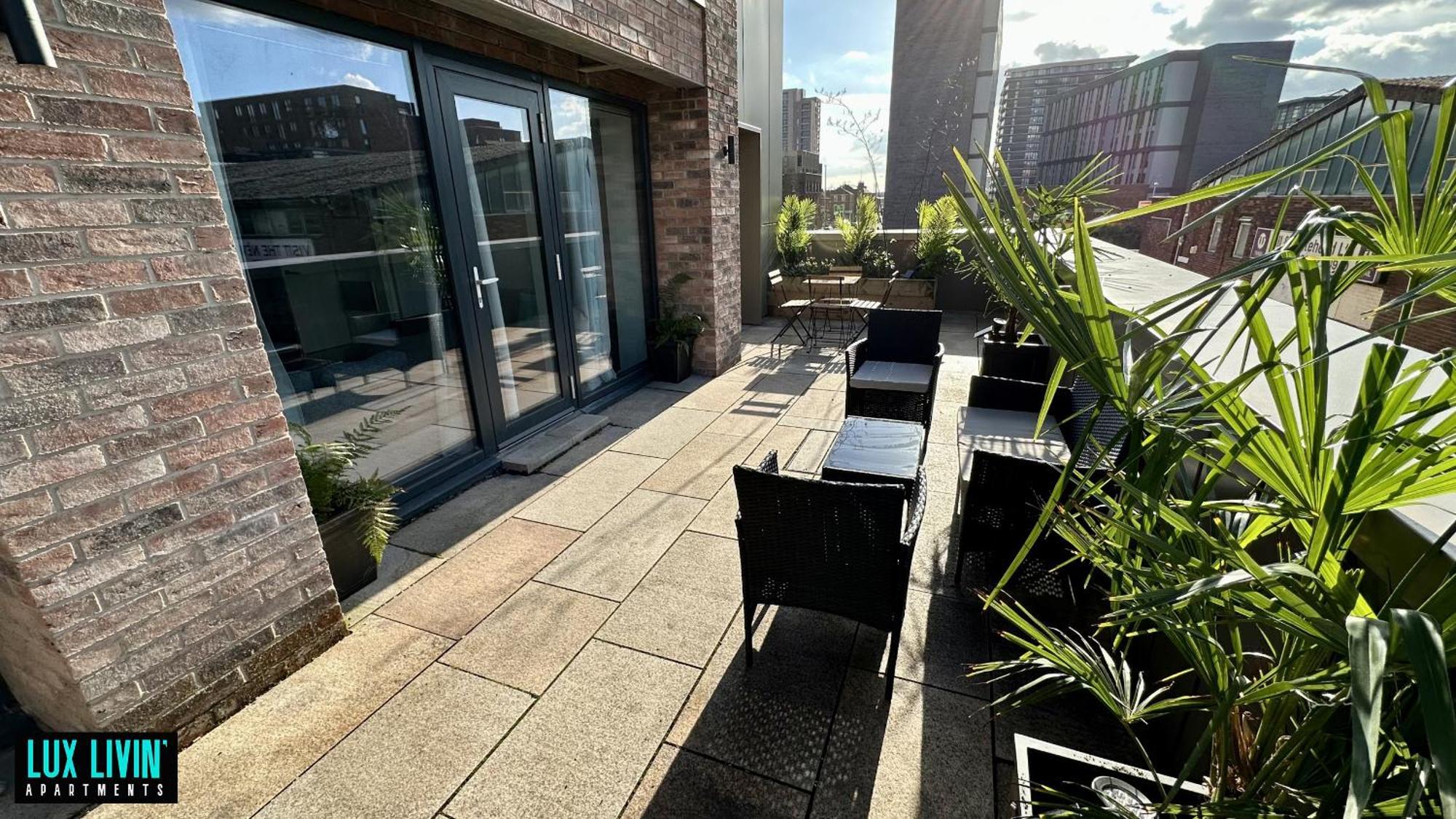 Lux Livin' Apartments - Luxury 2 Bed Apartment With Sky Garden Manchester Værelse billede