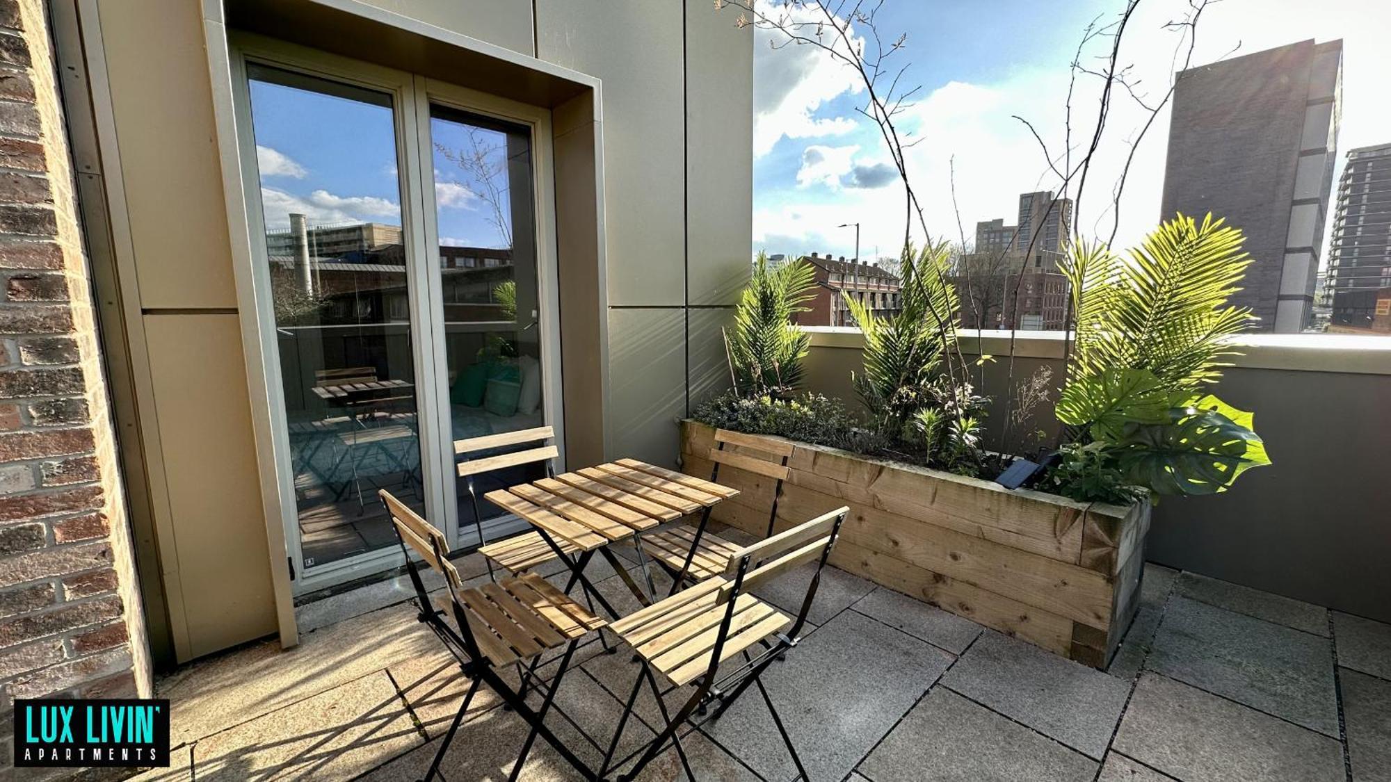Lux Livin' Apartments - Luxury 2 Bed Apartment With Sky Garden Manchester Værelse billede